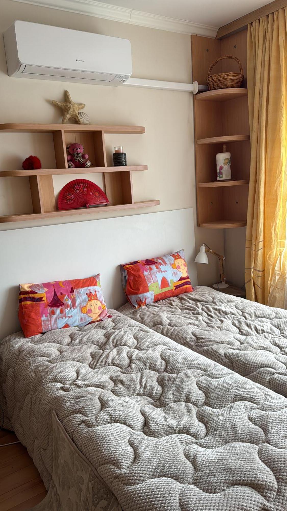 Downtown Central Apartment With Working Kitchen, City Views & Free Parking Kazanlŭk Eksteriør billede