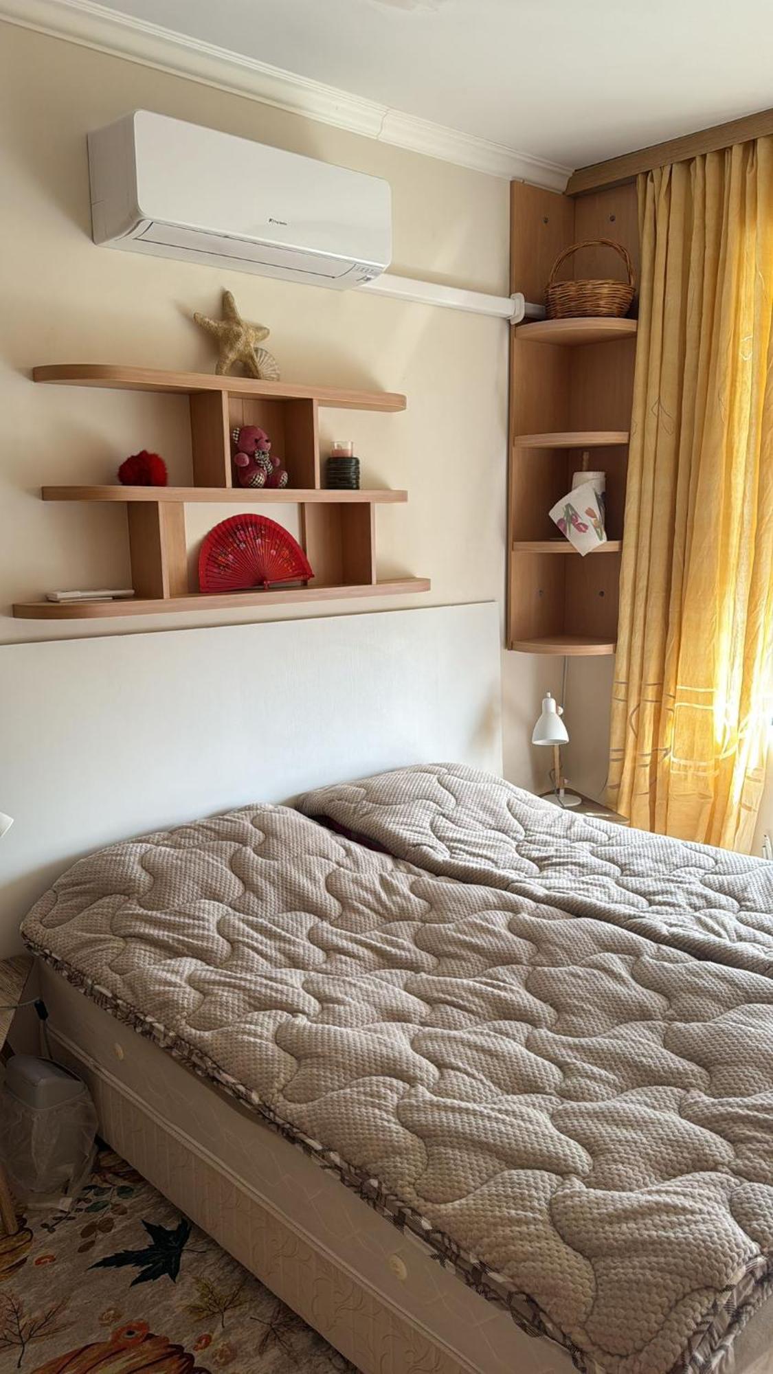 Downtown Central Apartment With Working Kitchen, City Views & Free Parking Kazanlŭk Eksteriør billede